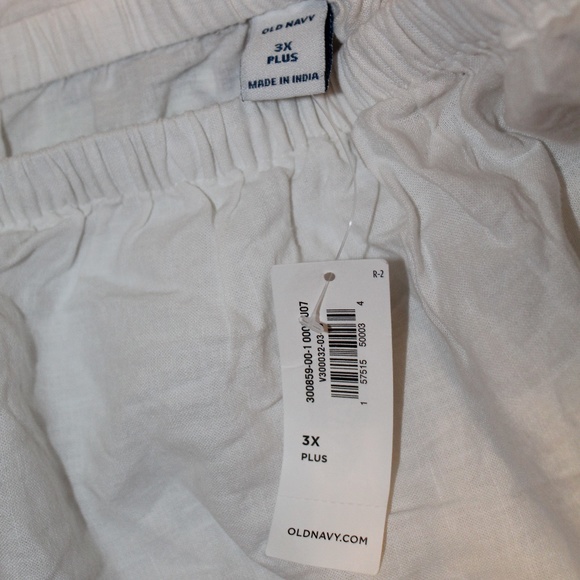 NWT -3X Plus - Old Navy White and Black Ruffle Top - Picture 5 of 6